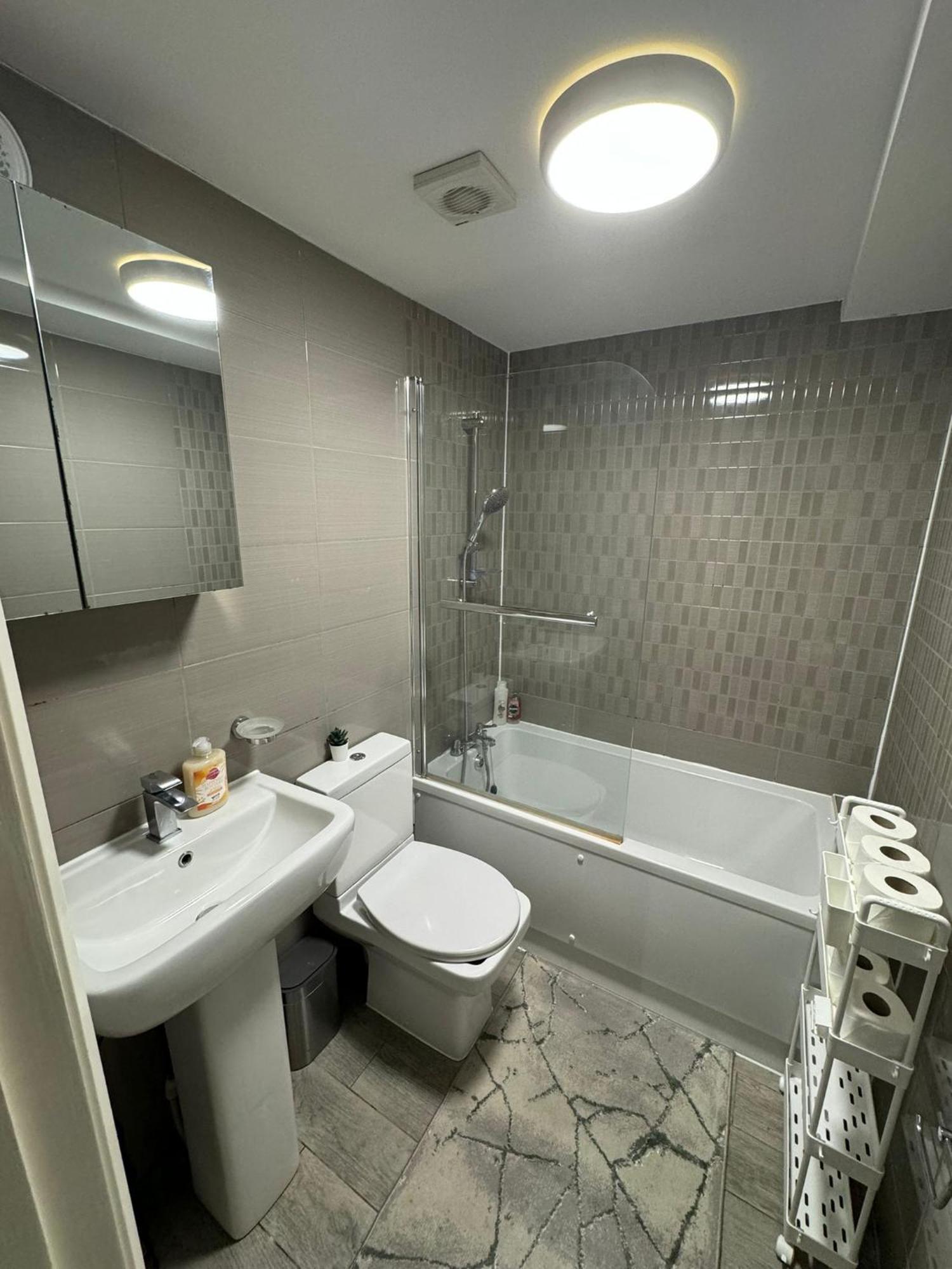 Cozy Two Bedroom Apartment Sleeps 6 Near Camden Market Hw10 London Exterior photo